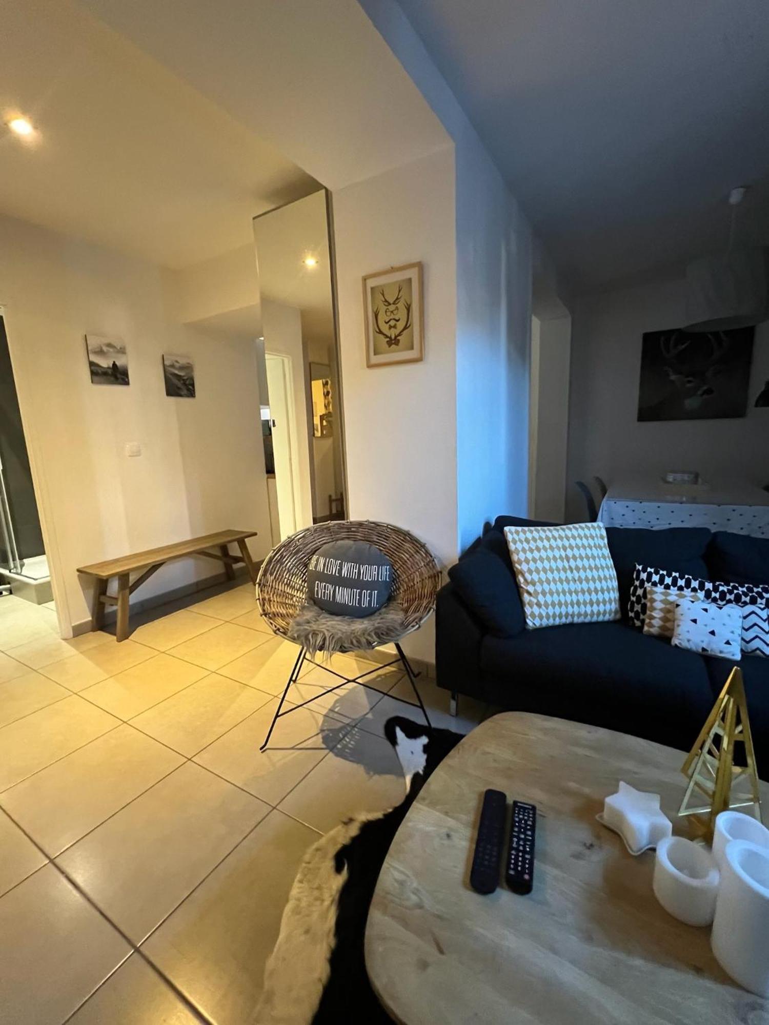 Jaune Genepi - 4 Personnes - 49M2 Et 17M2 Terrasse Валоар Екстериор снимка